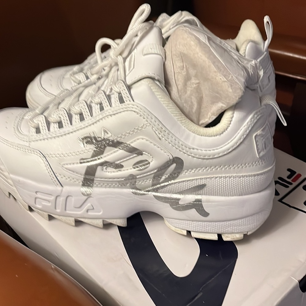 Fila good Condition size 9 - Picture 5 of 12